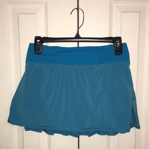 Lululemon Skirt SIZE 4